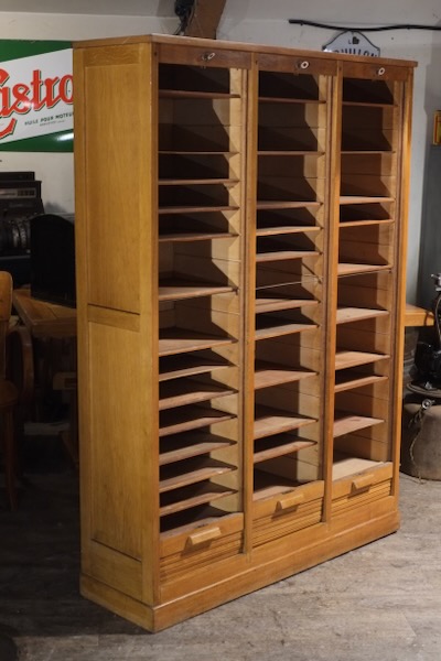 meuble de metier ancien de bureau a rideaux 1930 